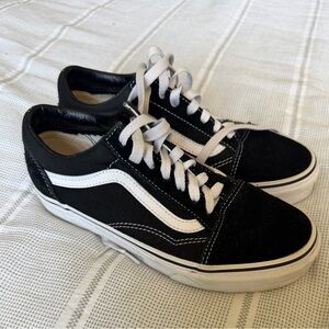 Vans tie shoe